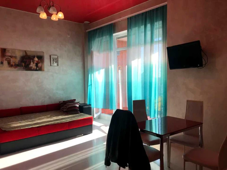 Apartment. Odessa, Bazarna st.
