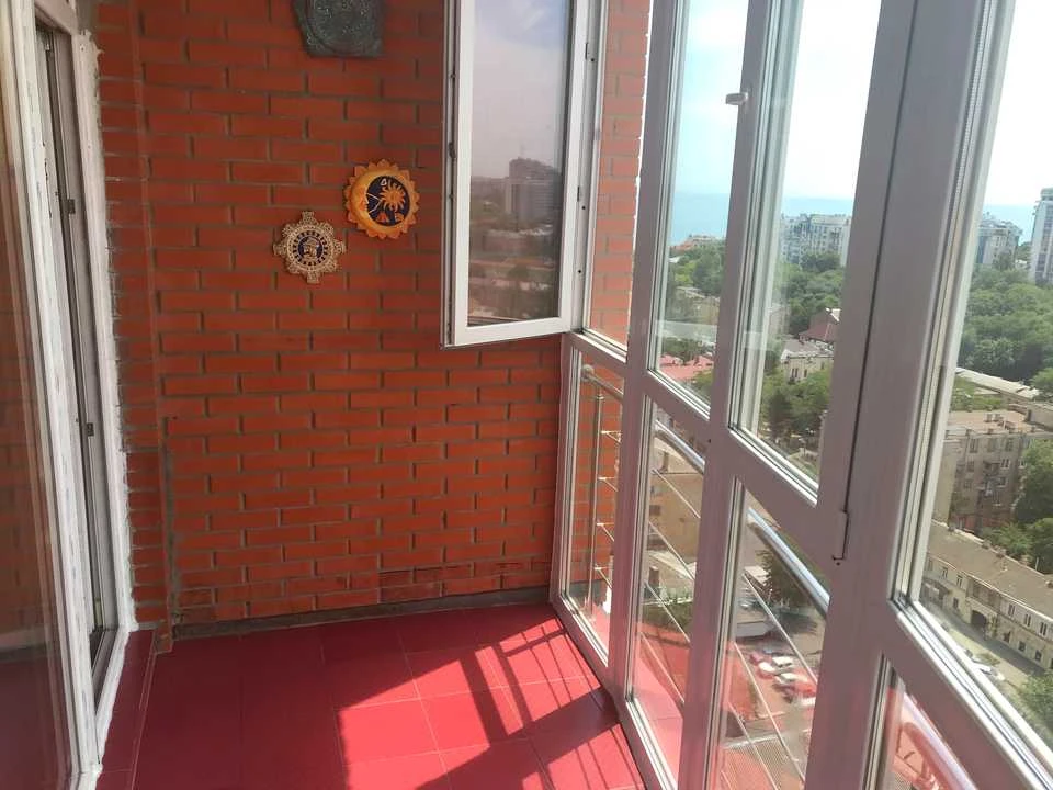Apartment. Odessa, Bazarna st.