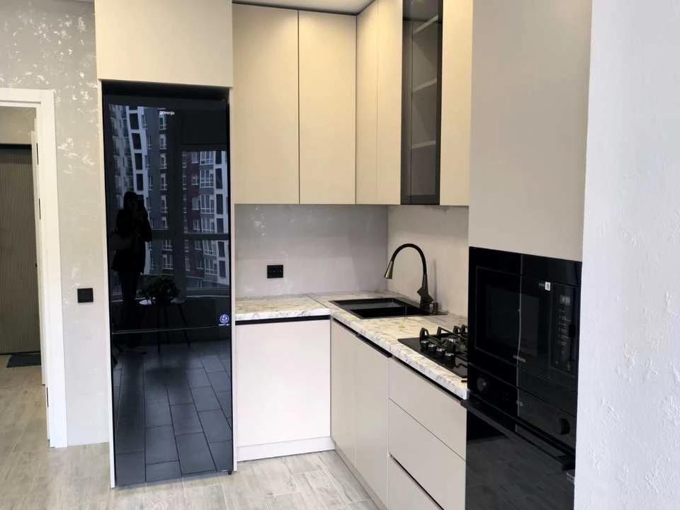 Apartment. Ivano-Frankivsk, Kniahinin st.