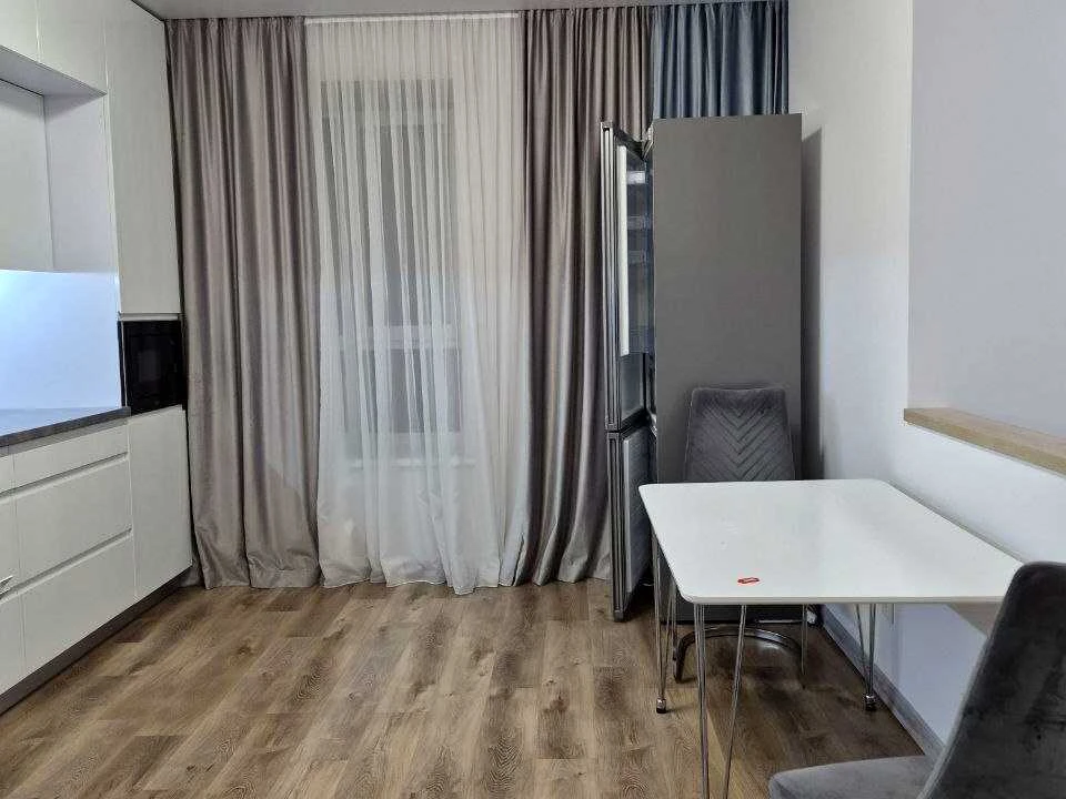 Apartment. Khmelnitsky, Heroes of Крут Street