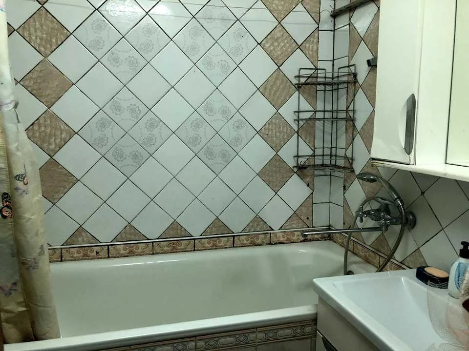 Apartment. Vodoprovidna Street, Hmelnitskiy