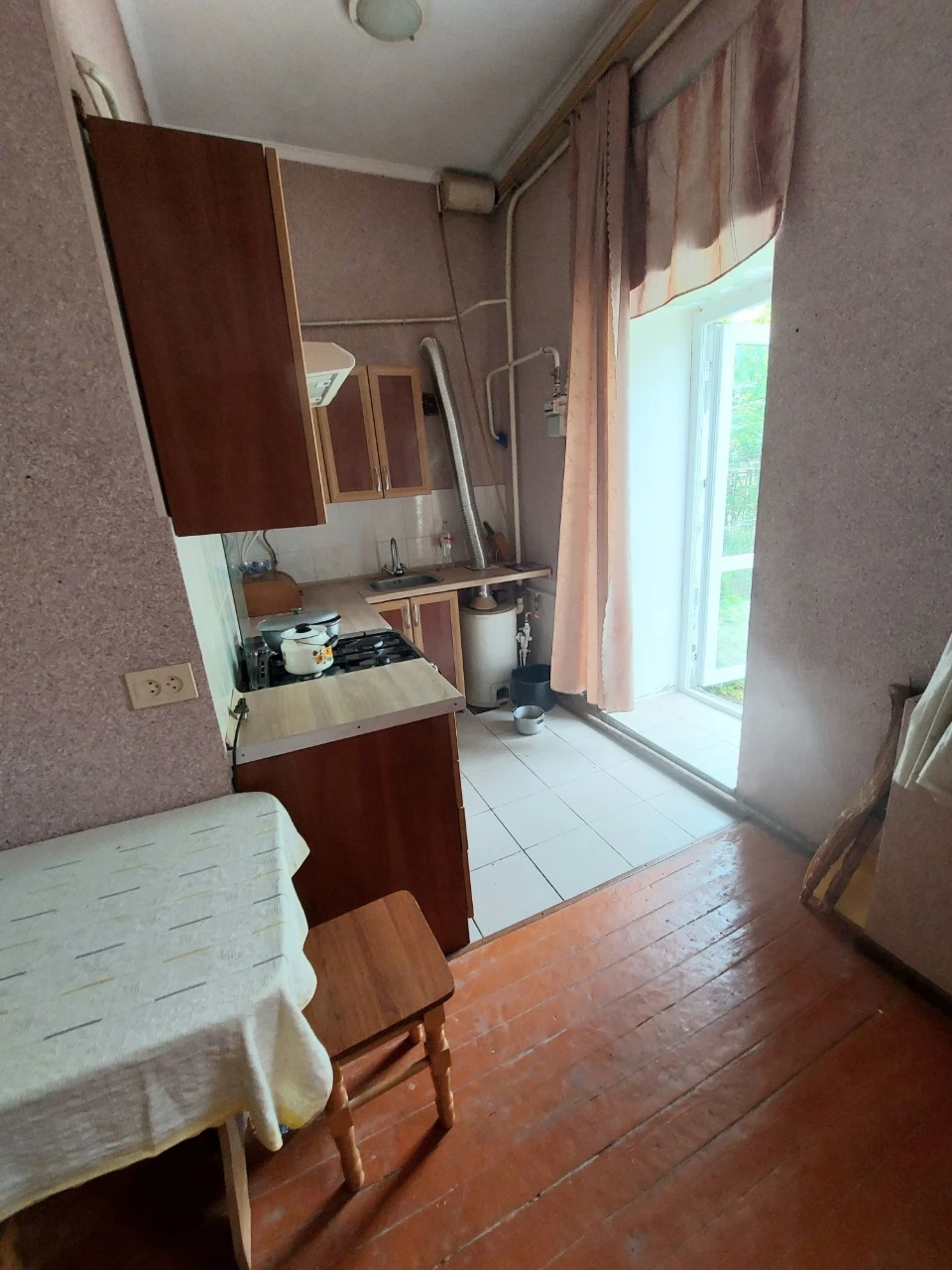 Продажа 2-комнатной квартиры в 1 этаже, ул. Адмиральская