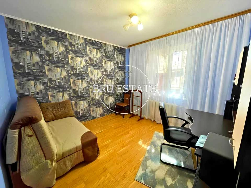 Квартира. Київ, вулиця Соломії Крушельницької