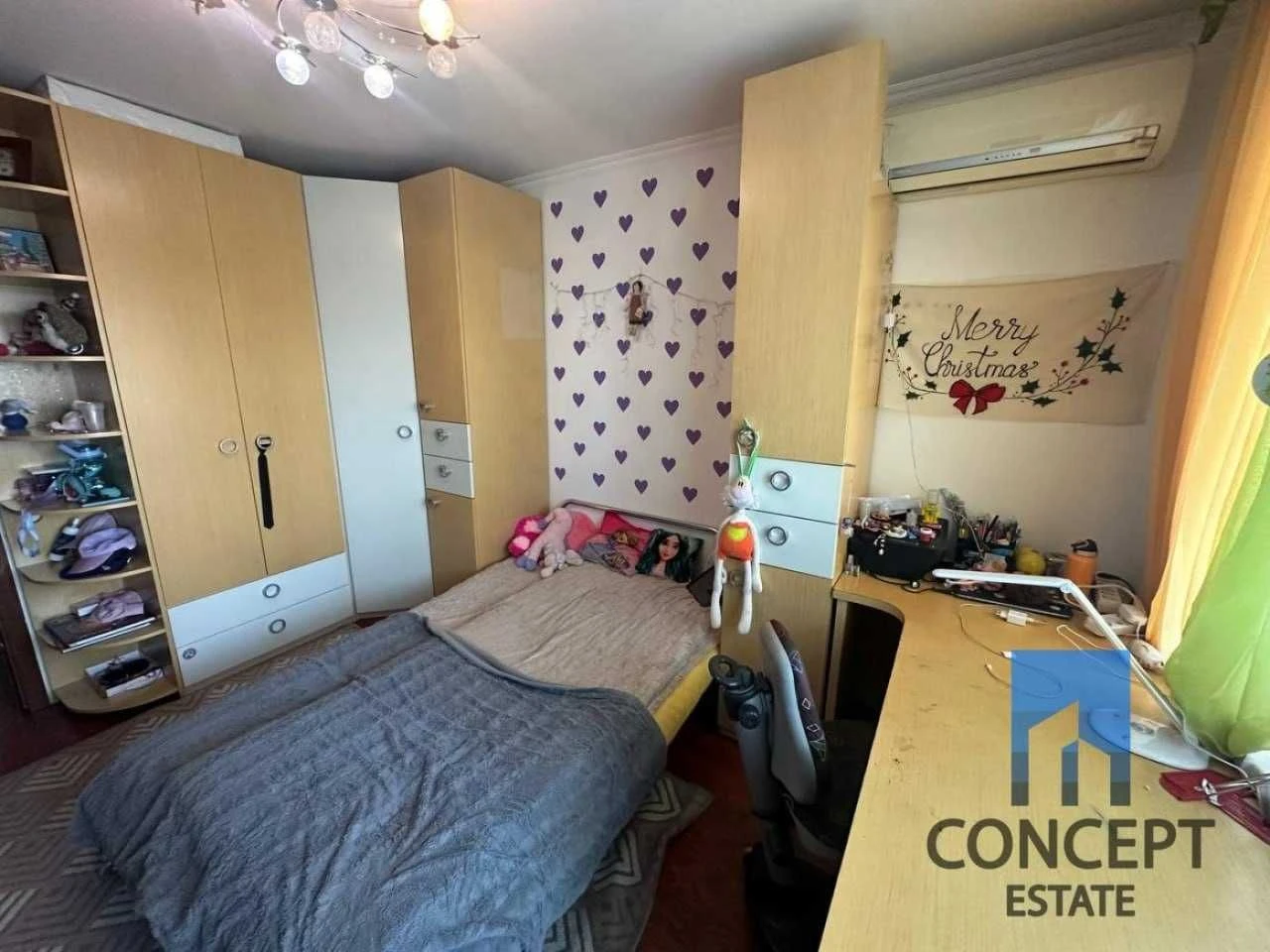 For Sale Spacious 3-bedroom apartment in district "Pryvomya" 6. Near yacht club.