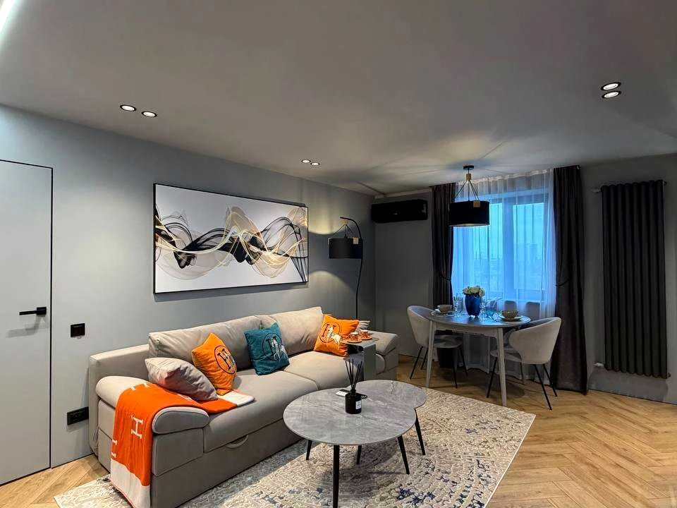 Apartment. Bogdan Khmelnytsky Street, Odessa
