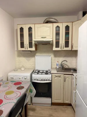 I will sell a 1-room apartment in Saltivka on Gvardiytsiv-Shiro Street