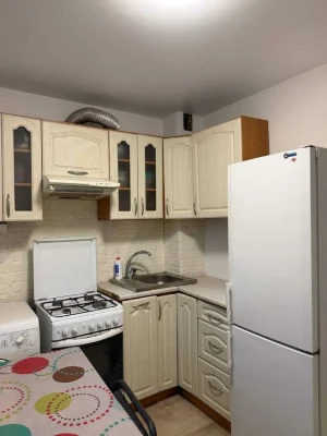 I will sell a 1-room apartment in Saltivka on Gvardiytsiv-Shiro Street