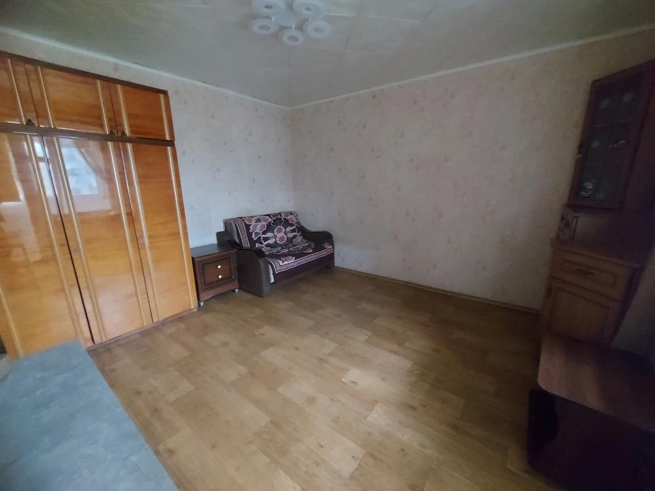 Продажа 1-комнатной квартиры на Намыле возле АТБ