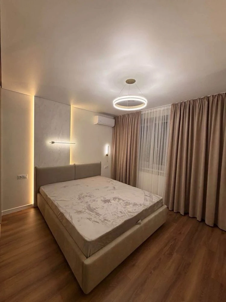 Apartment for sale, Tarnavського Street
