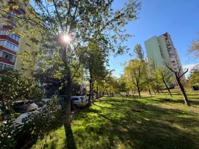Квартира. Киев, проспект Леоніда Бикова.