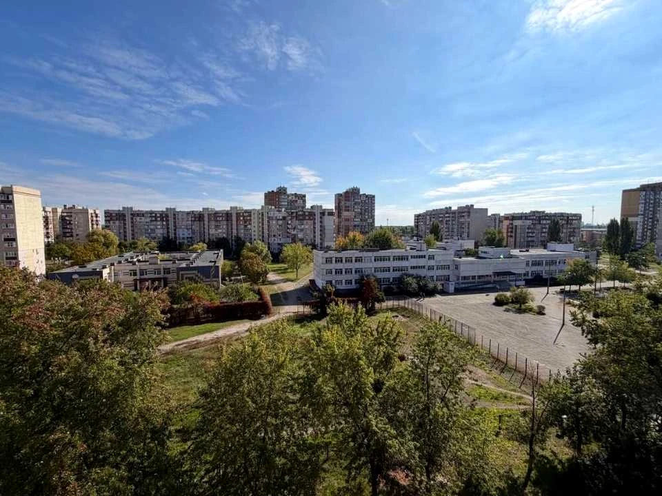 Квартира. Киев, проспект Леоніда Бикова.