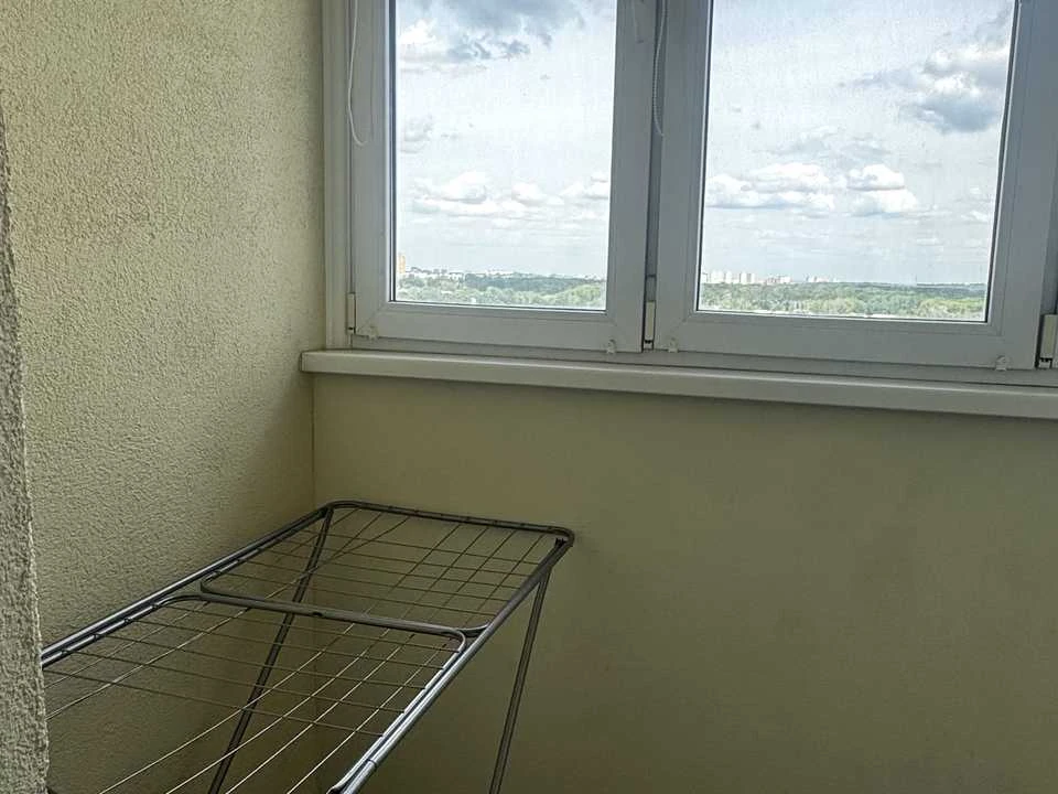 Квартира. Київ, проспект Академіка Глушкова.