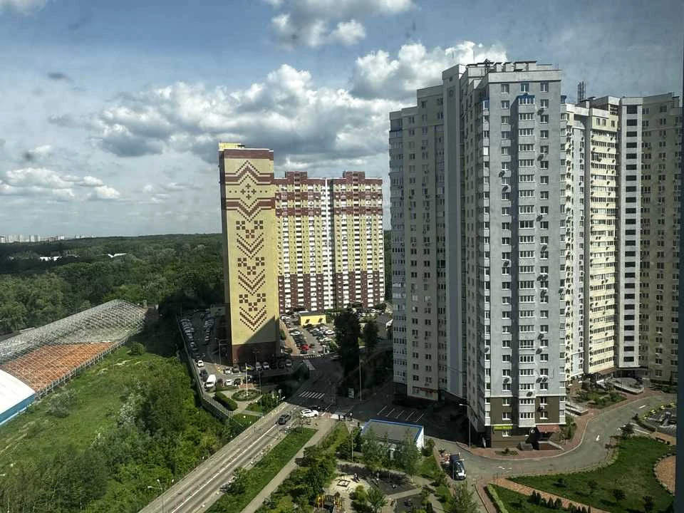 Квартира. Київ, проспект Академіка Глушкова.