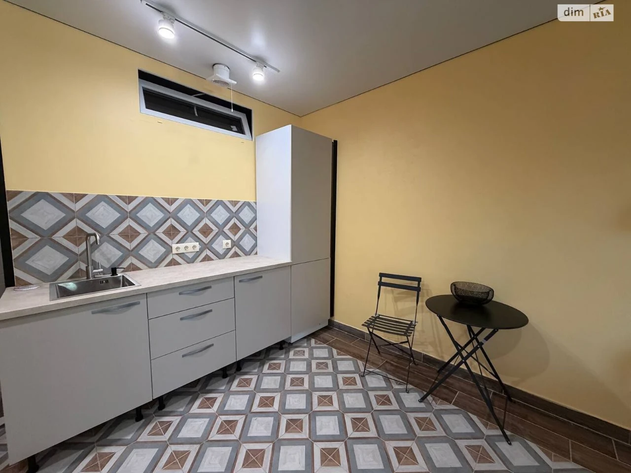 Long-Term Rental Apartment in Mandrykovka