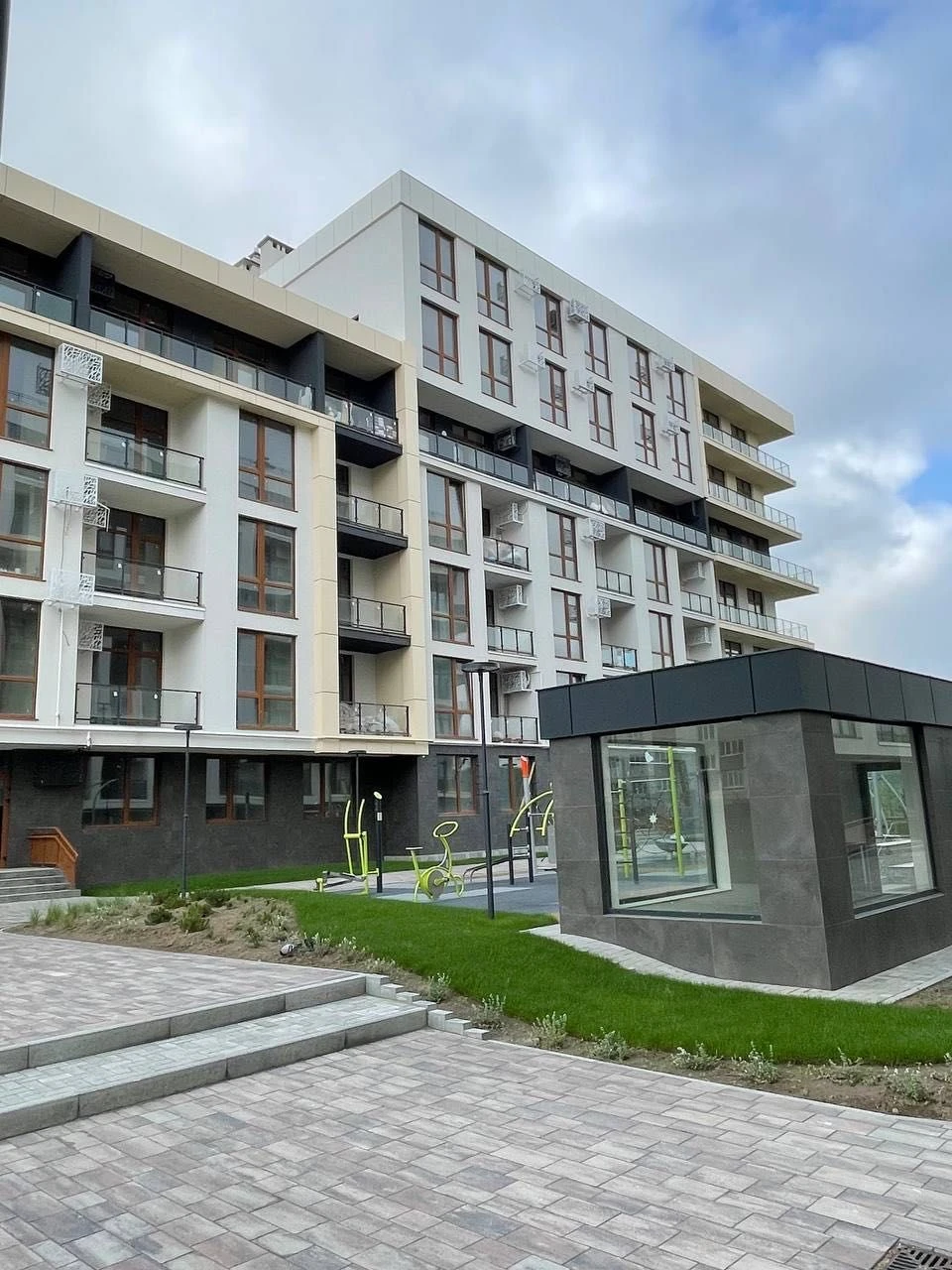 Sale of a 1-bedroom apartment in the Auroom Lounge complex, Zaozernaya Street