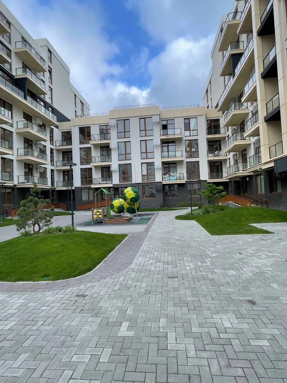 Sale of a 1-bedroom apartment in the Auroom Lounge complex, Zaozernaya Street