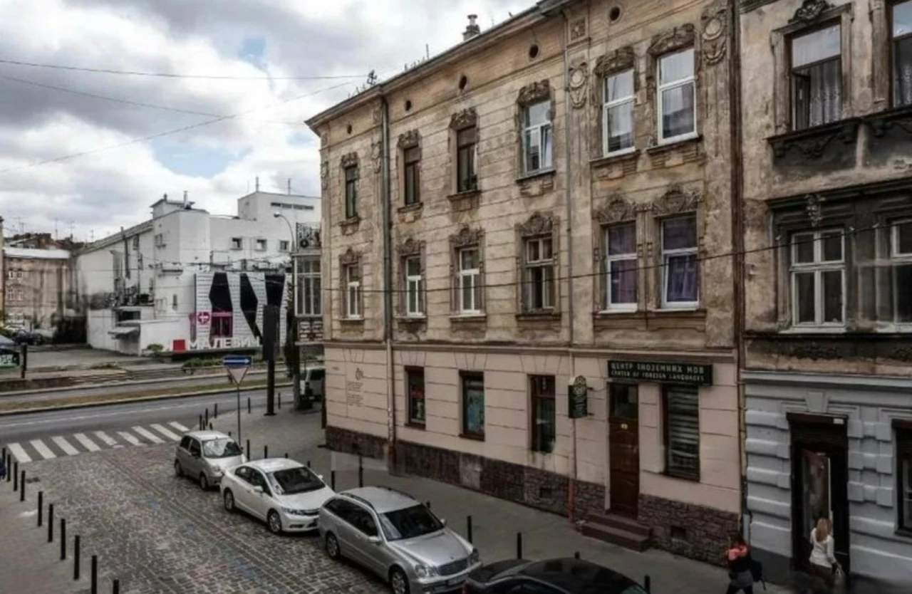 One-bedroom apartment in the center of Lviv | Meadow Street
