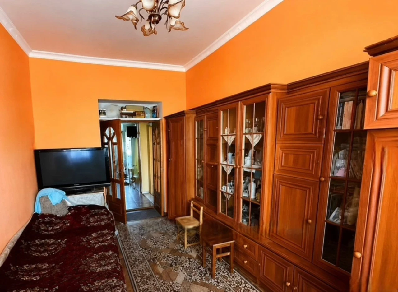 One-bedroom apartment in the center of Lviv | Meadow Street