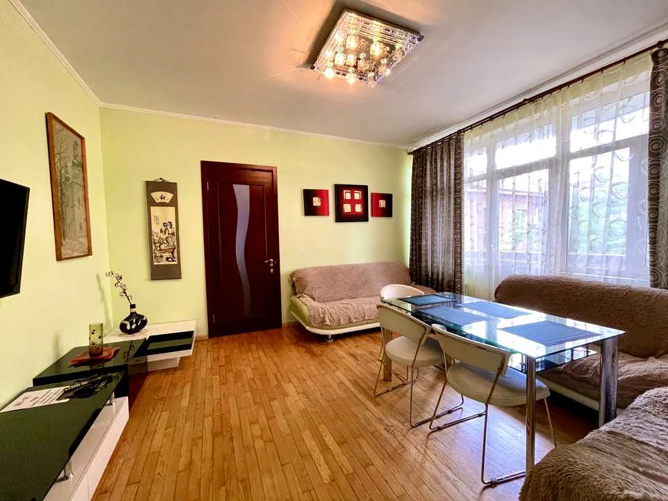 Квартира. Київ, вулиця Антонавича