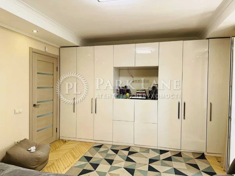 Sale of a 1-bedroom apartment 33 sq m, Entuziastov Street, 3/1