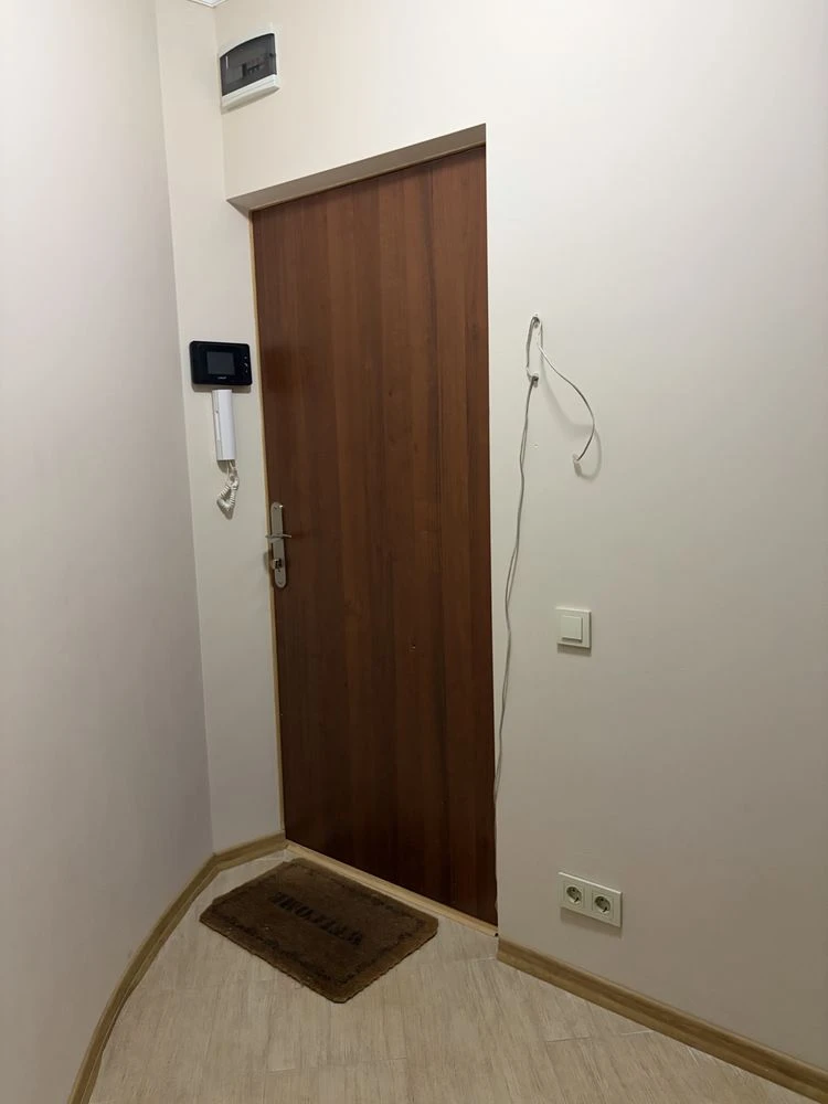 Продам 1 комн. квартиру метро Студенческая