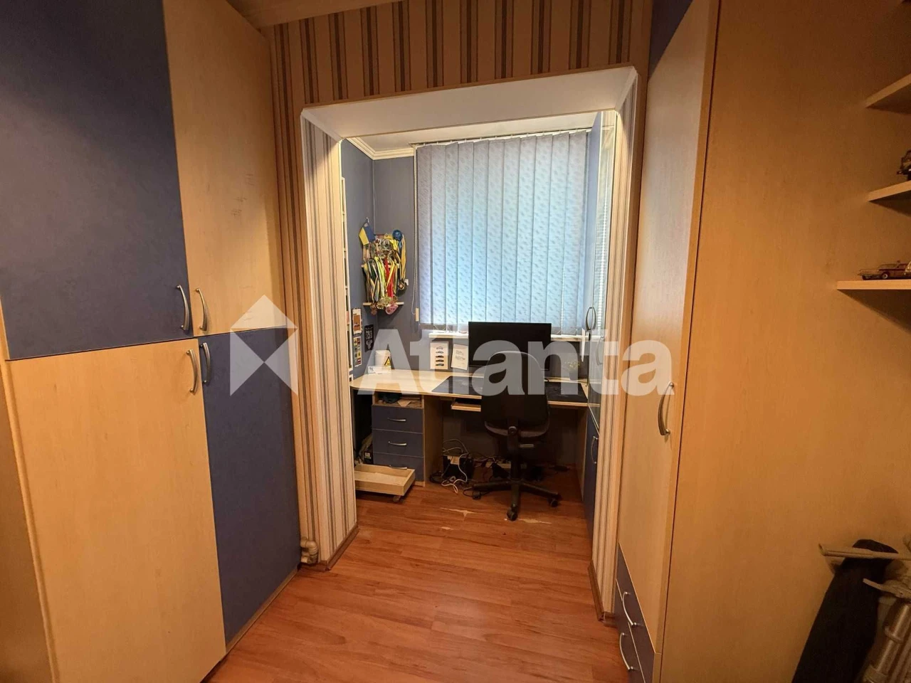 В продаже 3-комнатная квартира на Таирова, Королева ул., газ