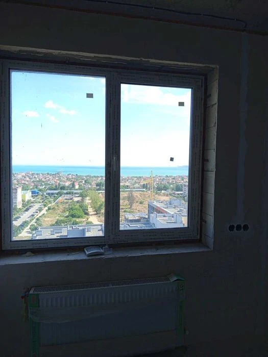 Продам 2-комнатную квартиру в современном красивом комплексе.