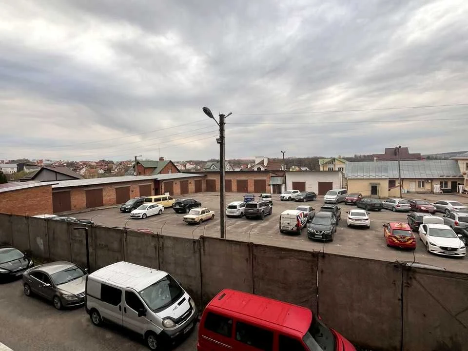Apartment. Khmelnytsky, Lviv Avenue