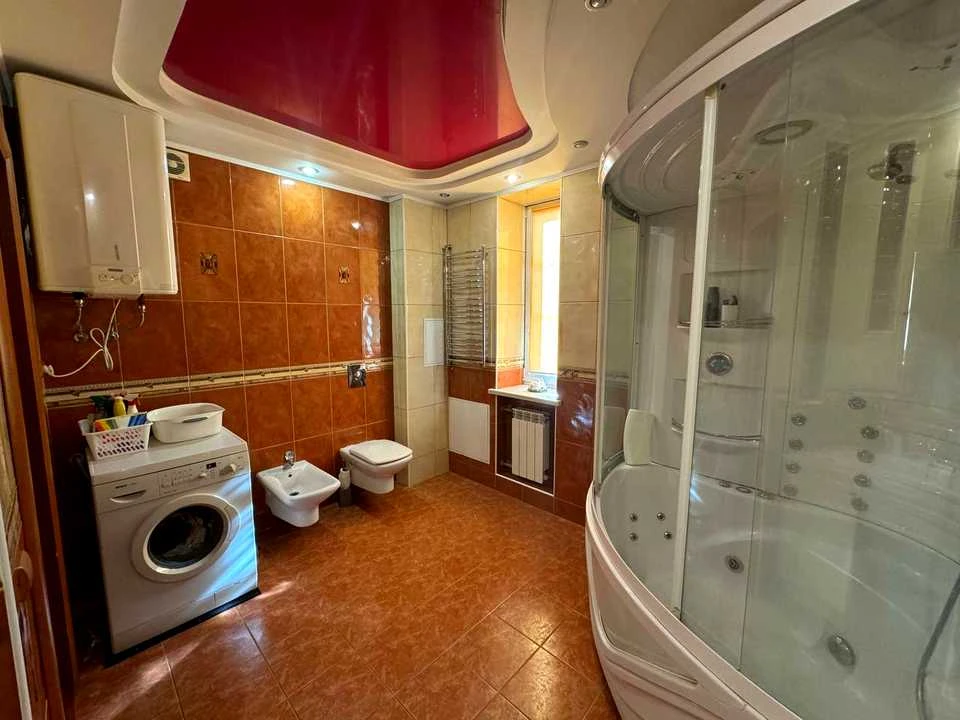 Apartment. Yerevan Street, Kyiv