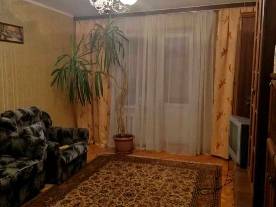 Квартира. Київ, вулиця Симиренка