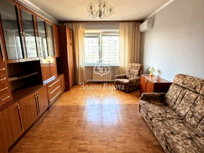 Квартира. Київ, Чорнобильська вулиця