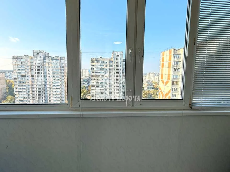 Квартира. Київ, Чорнобильська вулиця