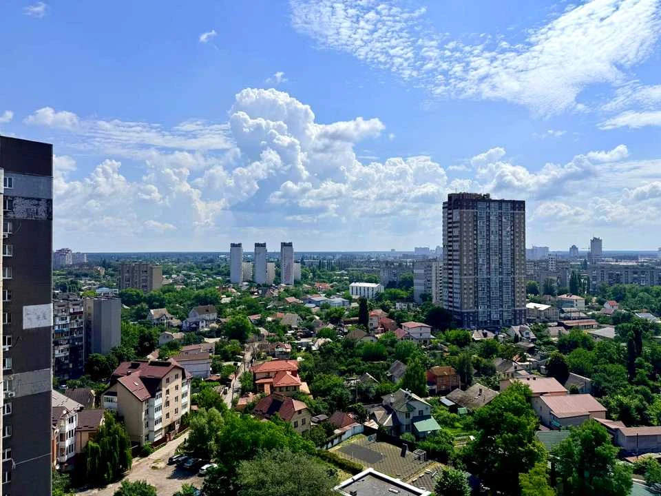 Квартира. Київ, Азербайджанська вулиця