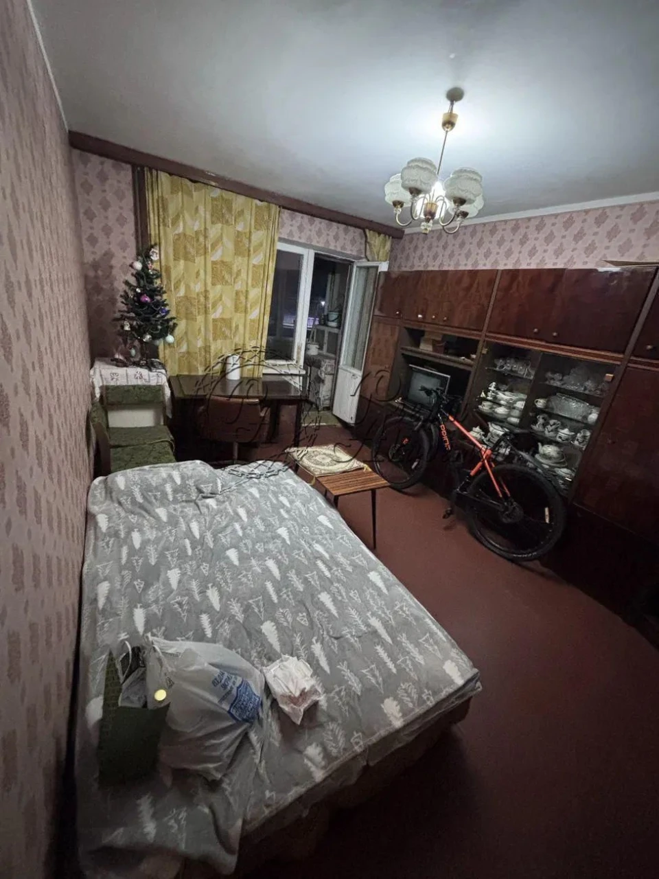Продаж біля Дрім тауну, поблизу метро, 2 кімнатна