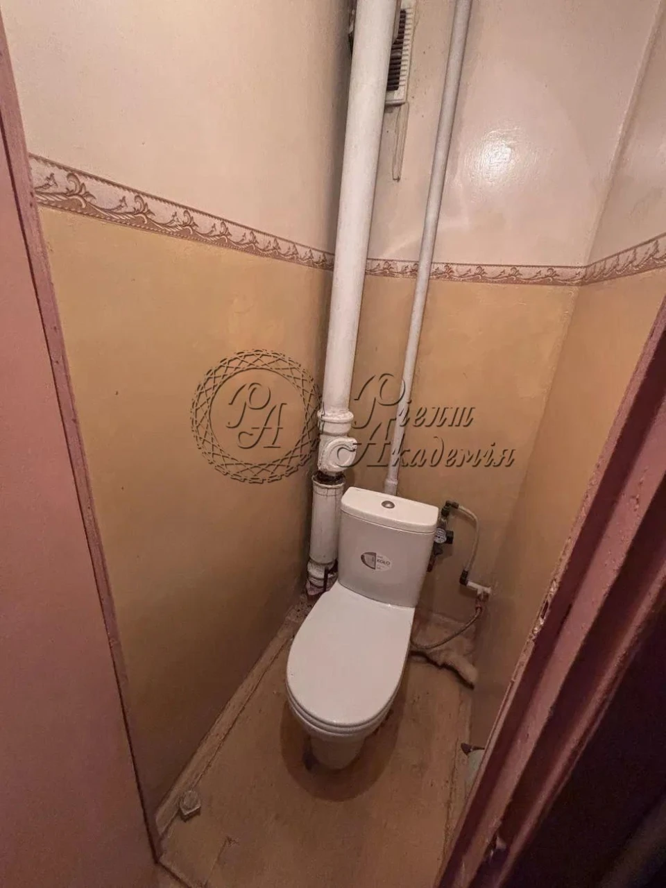 Продаж біля Дрім тауну, поблизу метро, 2 кімнатна