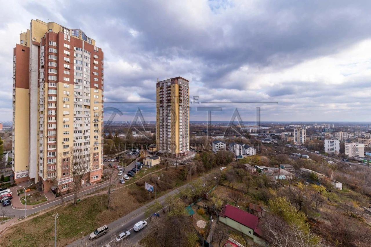 Продається квартира, проспект Науки, Голосіївський район