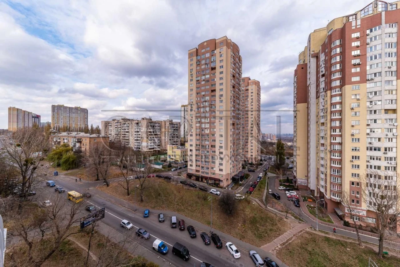 Продається квартира, проспект Науки, Голосіївський район