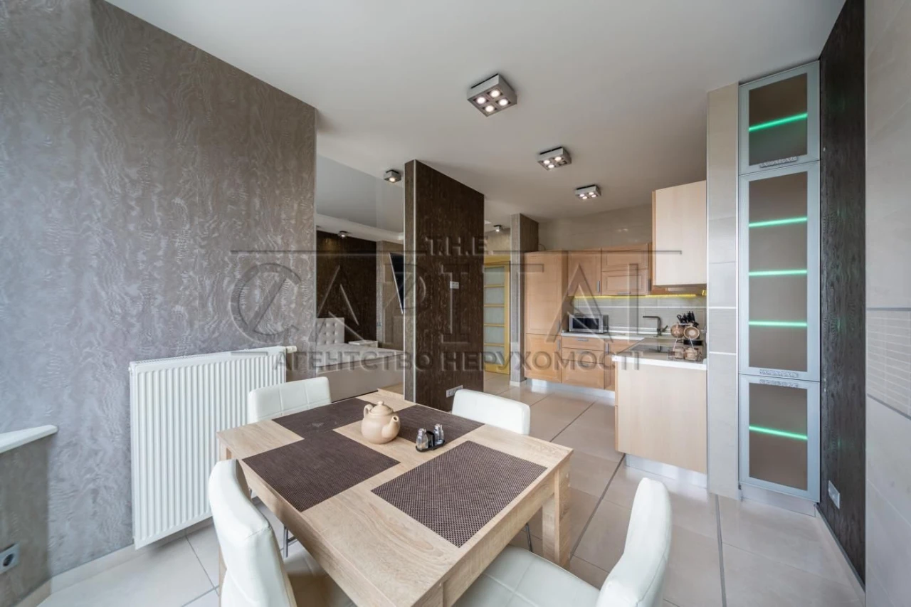 Apartment for Sale, Solomyanska Street, Solomyanka, Kyiv