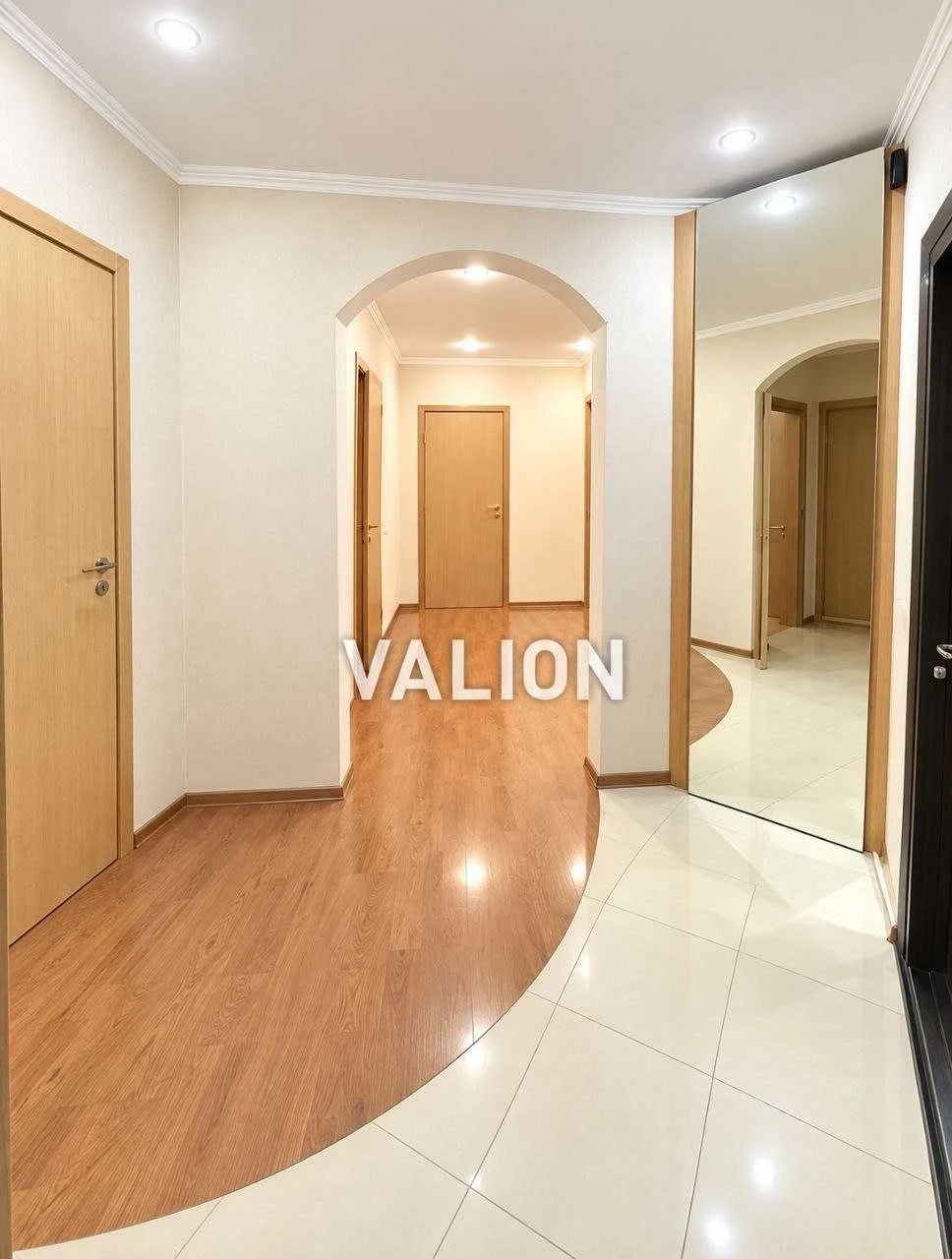Sale of a spacious 2-bedroom apartment at the address: вул. Boris