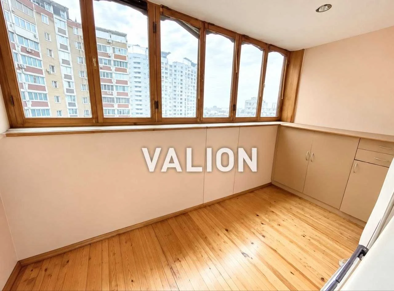 Sale of a spacious 2-bedroom apartment at the address: вул. Boris