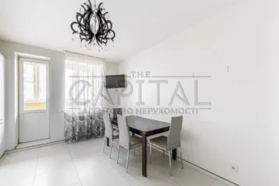 Apartment for sale, Holosiivska Street, Holosiiv district