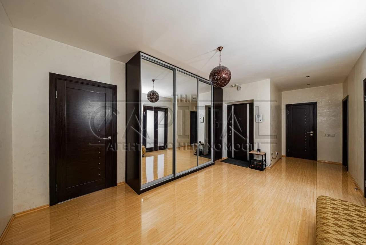 Apartment for sale, Holosiivska Street, Holosiiv district