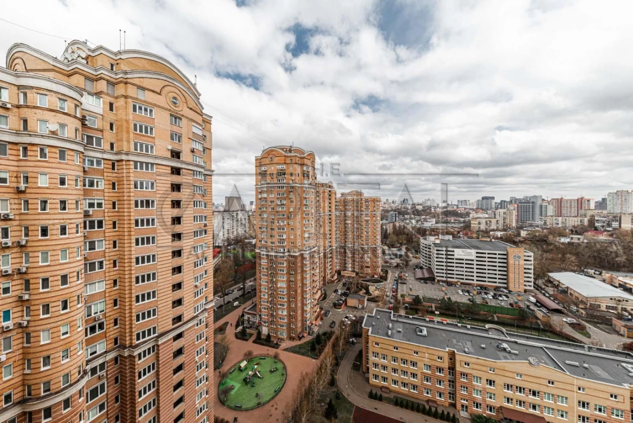 Apartment for sale, Holosiivska Street, Holosiiv district