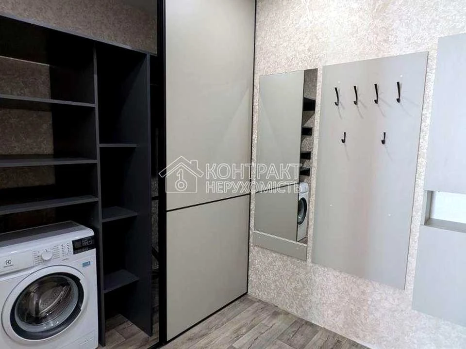 Apartment. Dragoma St, Kharkiv