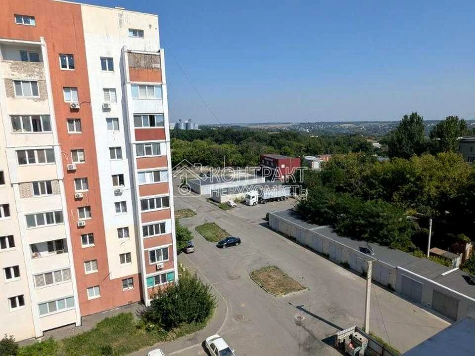Apartment. Dragoma St, Kharkiv