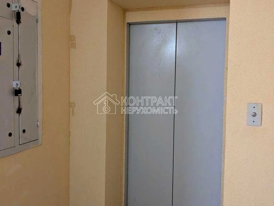 Apartment. Dragoma St, Kharkiv