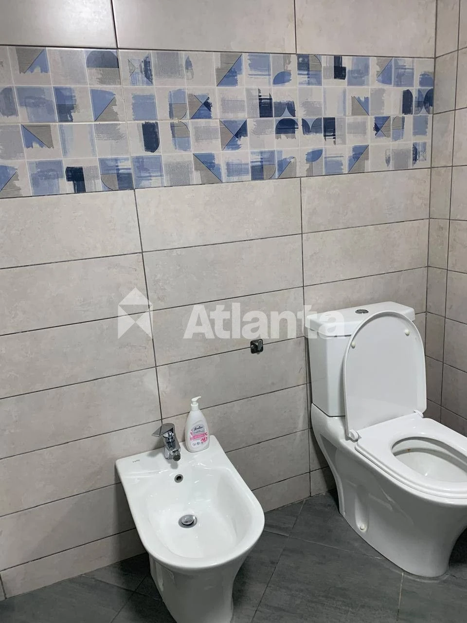 ПРОДАЖ ЧАСТИНИ БУДИНКУ