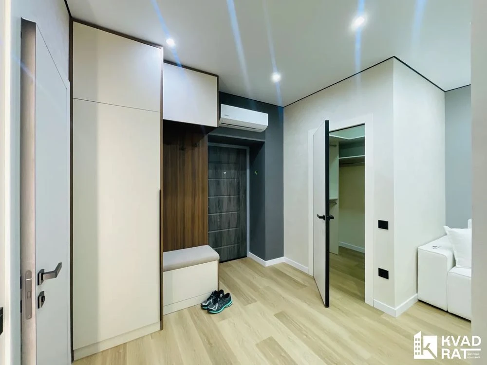 For sale, 1-bedroom apartment in the "Knyzhyn" residential complex with modern