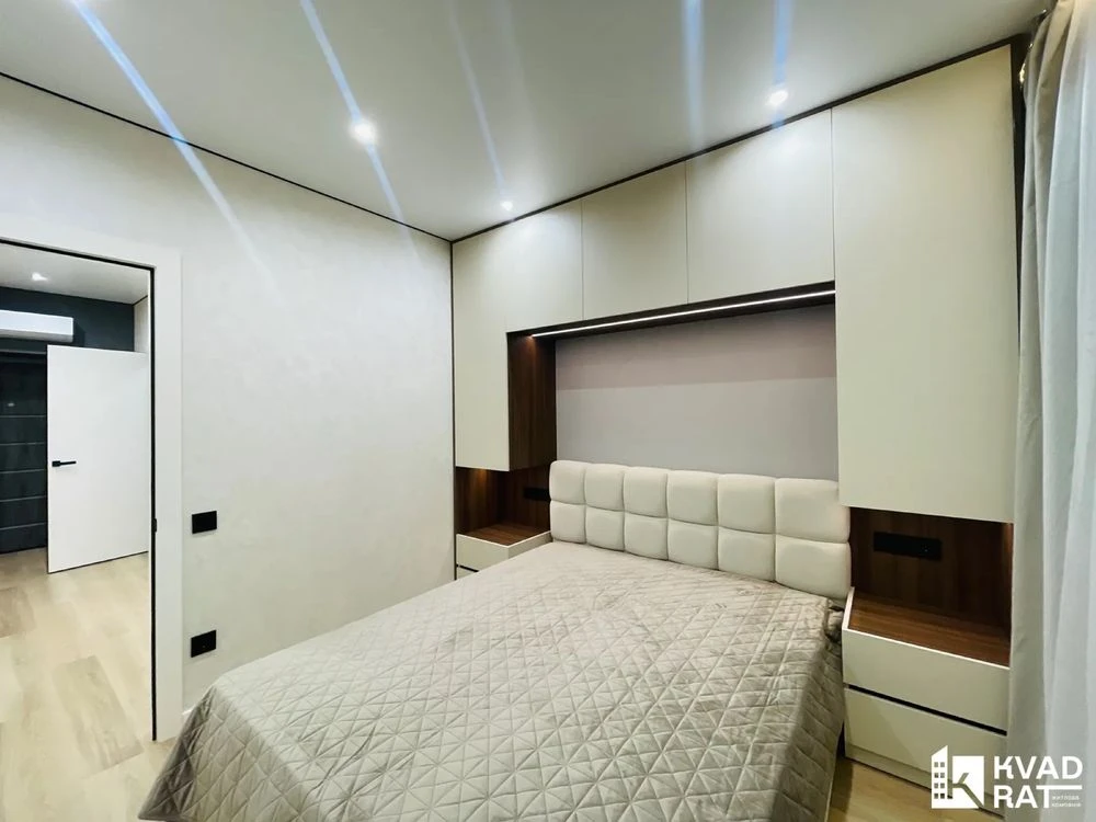 For sale, 1-bedroom apartment in the "Knyzhyn" residential complex with modern