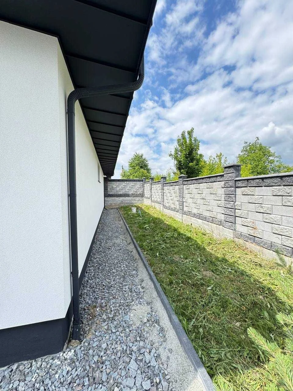 For Sale: Ready House with Panorama, in the City, 4 Sections of Land, or